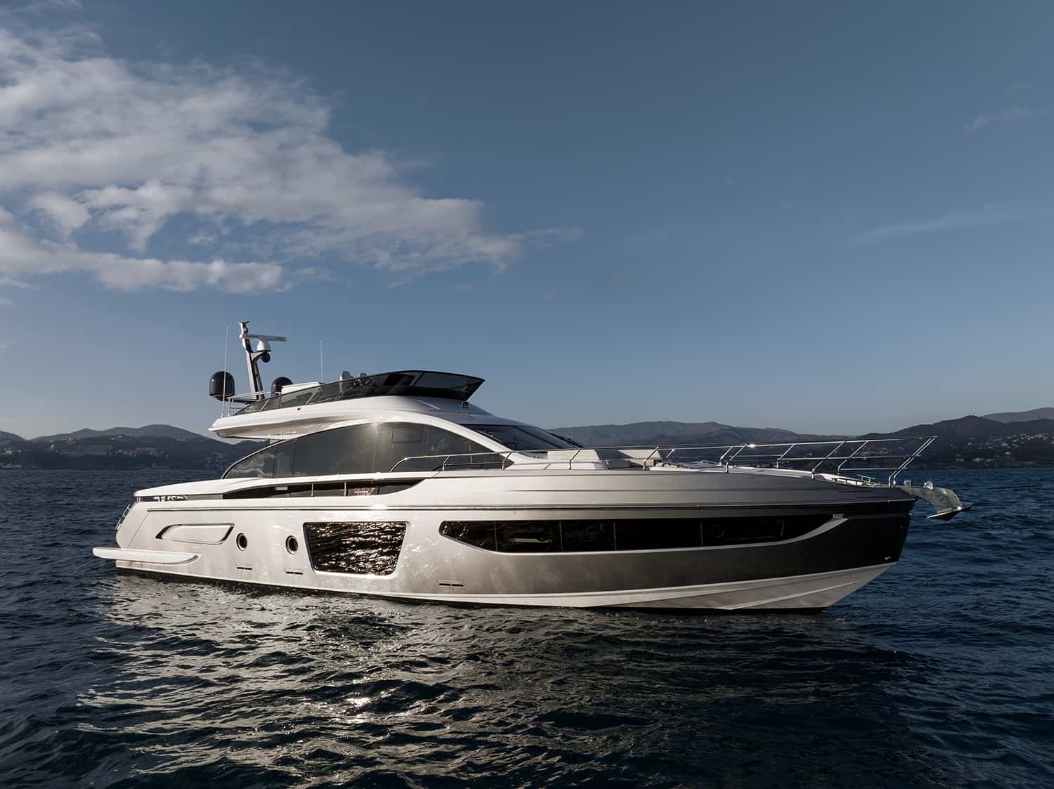 Azimut S 7